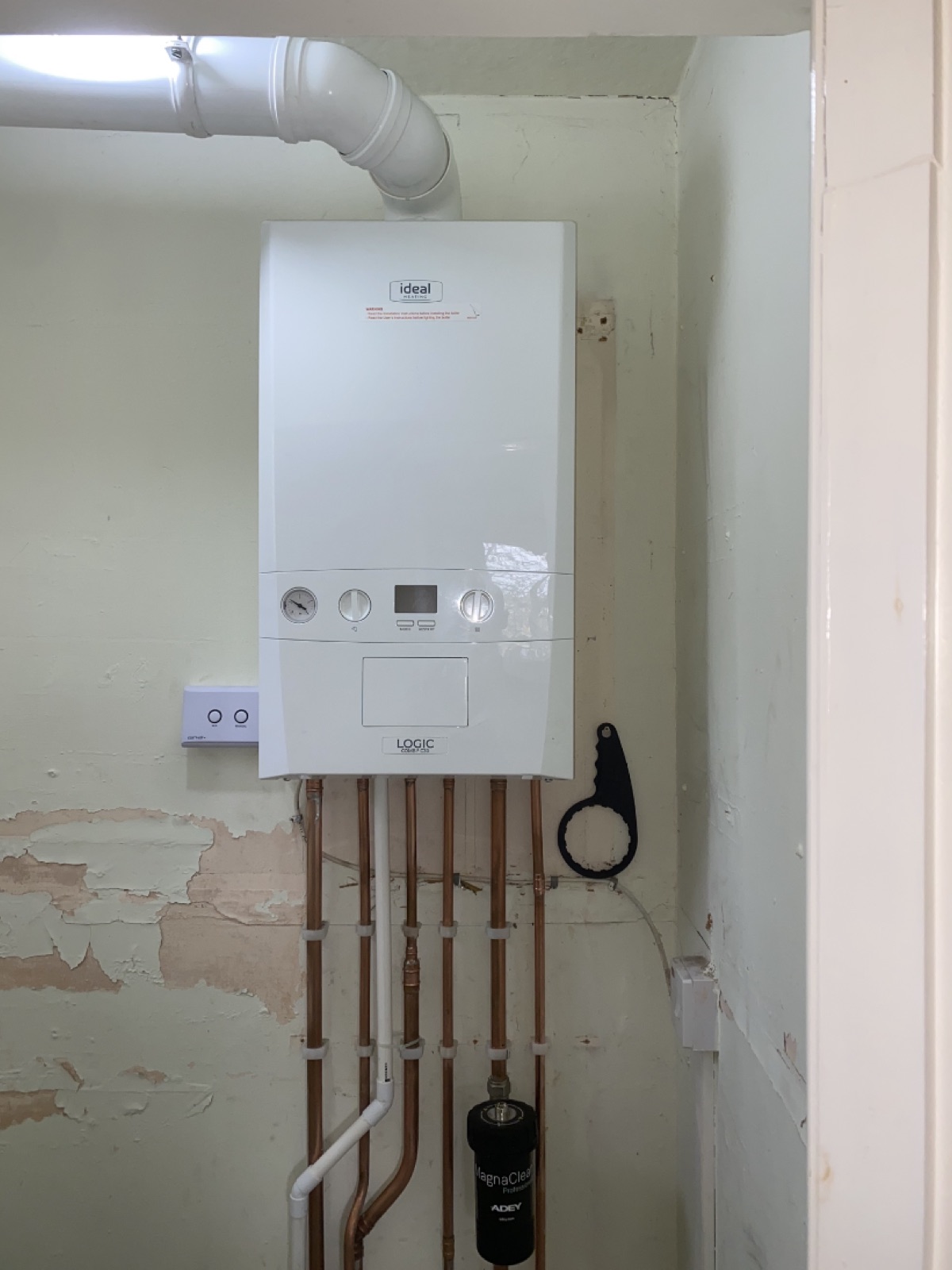 Real Ideal Logic boiler installation finished neatly by FlameTec